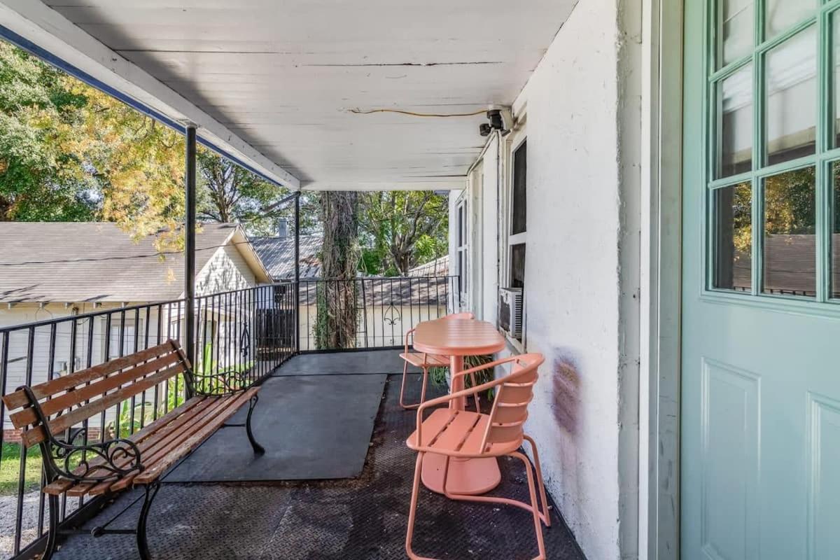 Lafayette At Your Doorstep, Private Rm Exterior photo